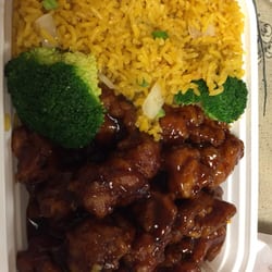 China Star - Definitely one of the best if not the best fast food Chinese restaurants in the area. Been here a few times now and they are consistent.