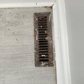 RE/MAX Haven Realty - Rusty register that they should have painted over or replaced - Property Management Near Me - Bedford Heights, Ohio RE/MAX Haven Realty - Rusty register that they should have painted over or replaced - Property Management Near Me - Bedford Heights, Ohio