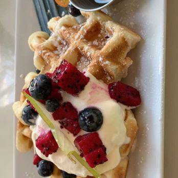 Hood Famous - Seasonal fruit waffles - Cafes Near Me - Seattle, Washington Hood Famous - Seasonal fruit waffles - Cafes Near Me - Seattle, Washington