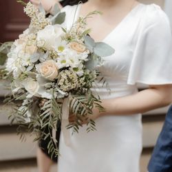 Oopsy Daisy Flowers - Bridal bouquet