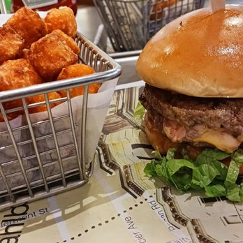 Wahlburgers - Juicy Lucy and sweet potato tots - Burgers Near Me - Bloomington, Minnesota Wahlburgers - Juicy Lucy and sweet potato tots - Burgers Near Me - Bloomington, Minnesota