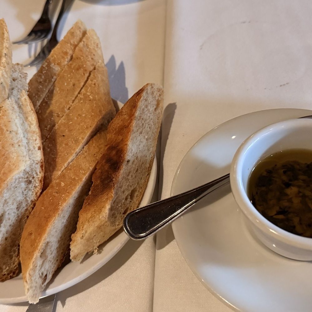 Cucina Paradiso - Bread & dip - Italian Near Me - Petaluma, California