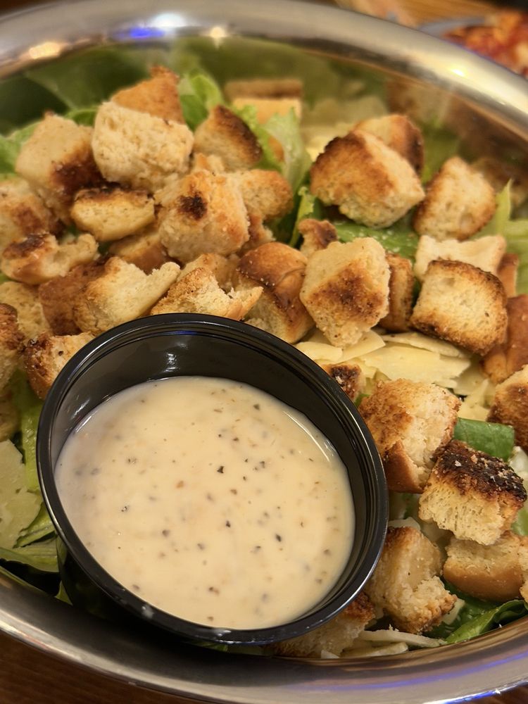 Noon Rock Pizza Logo