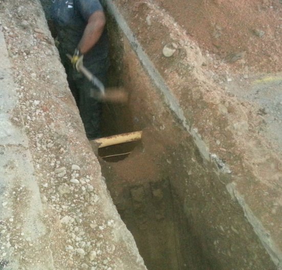 Slide of B&e Rooter and Plumbing
