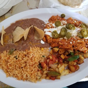 Los Arcos Restaurant - Chilaquiles - Mexican Near Me - Santa Paula, California