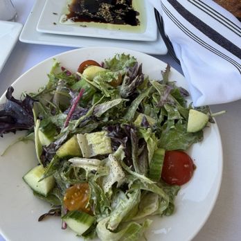 Luxe Restaurant & Martini Bar - Dinner salad - Cocktail Bars Near Me - Dana Point, California Luxe Restaurant & Martini Bar - Dinner salad - Cocktail Bars Near Me - Dana Point, California