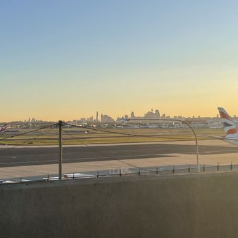 Sydney Airport - Airports Near Me - Mascot, NSW