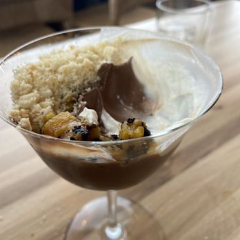 Macanda - Dessert - chocolate mouse - Beer, Wine & Spirits Near Me - Wayzata, Minnesota Macanda - Dessert - chocolate mouse - Beer, Wine & Spirits Near Me - Wayzata, Minnesota