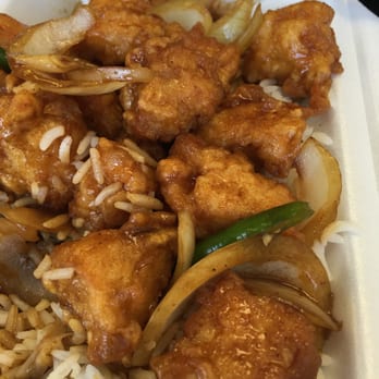 Song's Kitchen - Chilli Chicken on rice - Thai Near Me - Mississauga, Ontario Song's Kitchen - Chilli Chicken on rice - Thai Near Me - Mississauga, Ontario