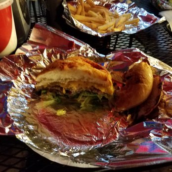 Billy Bricks - Pizza Near Me - Lombard, Illinois Billy Bricks - Pizza Near Me - Lombard, Illinois