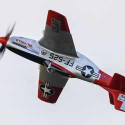 Heritage Flight Museum - P-51 Mustang "Val-Halla" inverted