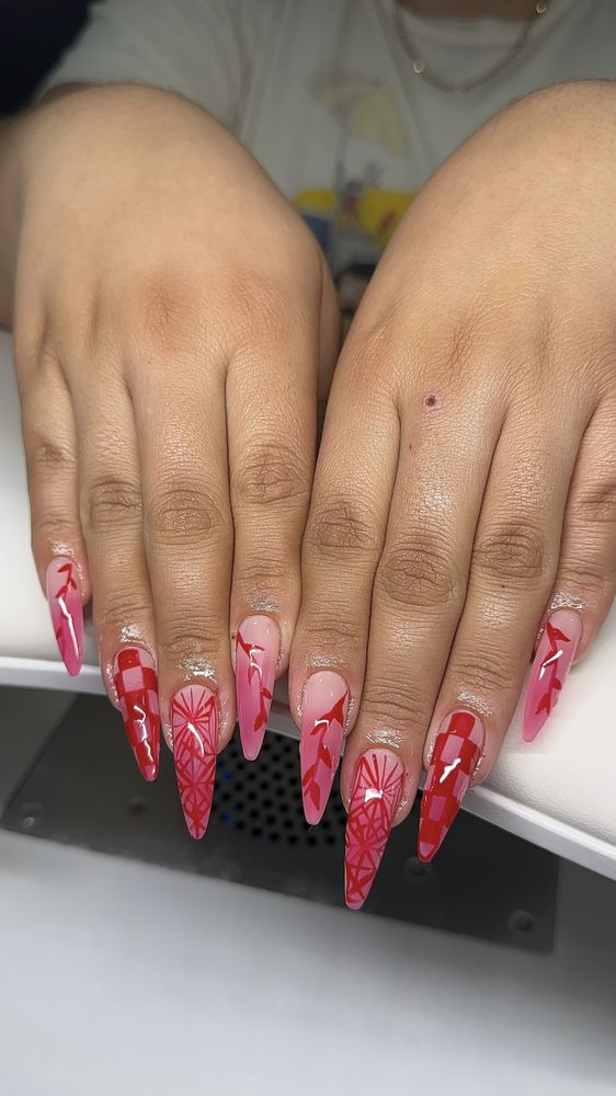 Carmic Nails By Calyse Logo