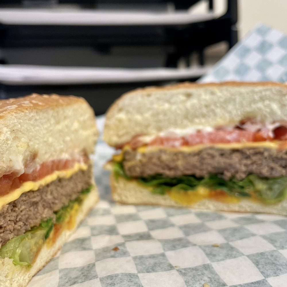 Elite Cafe - Cheeseburger - Delis Near Me - Overland Park, Kansas