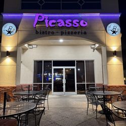 Picasso Bistro & Pizzeria - Exterior and outdoor patio