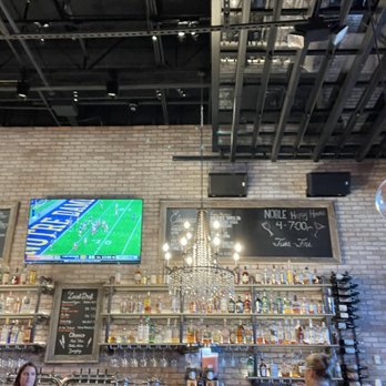 Noble Crust - Bar - Italian Near Me - Wesley Chapel, Florida