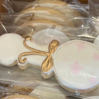 Cinderella Cakes - Cookies - Desserts Near Me - Anaheim, California