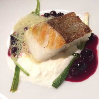 Korus - Cod, mussel foam, cassis - French Near Me - Paris, 75
