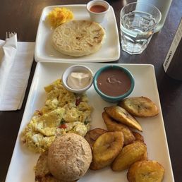 Desayuno Típico