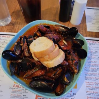 Draft's Bar & Grill - a plate of mussels and bread - American Near Me - Lake Ariel, Pennsylvania Draft's Bar & Grill - a plate of mussels and bread - American Near Me - Lake Ariel, Pennsylvania