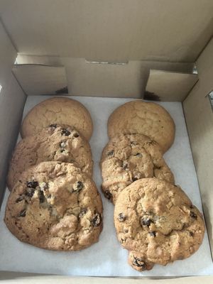 MOLTN Cookies - Baked To Order Cookies by null