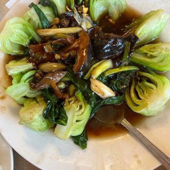 Yee Siang Dumplings - Mushrooms and bok choi - Chinese Near Me - Ann Arbor, Michigan