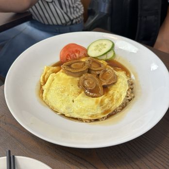 Cafe O Street - Braised abalone with scrambled egg on instant noodle 鮑魚滑蛋撈一丁 - Hong Kong Style Cafe Near Me - Richmond Hill, Ontario