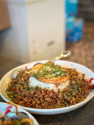 Tam's Noodle House by null