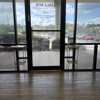 Smile Rite - Front entrance - General Dentistry Near Me - Ocoee, Florida Smile Rite - Front entrance - General Dentistry Near Me - Ocoee, Florida
