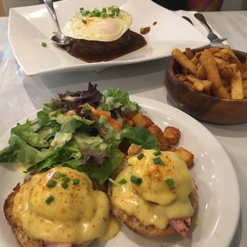 Aloha Kitchen - Brunchin. - Breakfast & Brunch Near Me - Honolulu, Hawaii