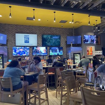 Buffalo Wild Wings - Bar and high top seating - Chicken Wings Near Me - Fenton, Missouri Buffalo Wild Wings - Bar and high top seating - Chicken Wings Near Me - Fenton, Missouri