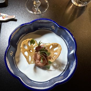 Blue Pagoda - Tuna tartare with lotus root chip - Sushi Bars Near Me - San Jose, California Blue Pagoda - Tuna tartare with lotus root chip - Sushi Bars Near Me - San Jose, California