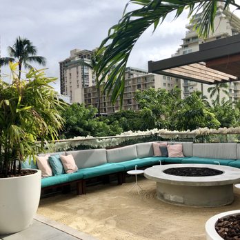 Hideout - Bars Near Me - Honolulu, Hawaii