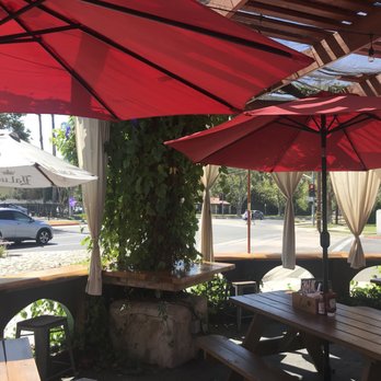Basecamp Dinette - Outdoor - Coffee & Tea Near Me - Burbank, California Basecamp Dinette - Outdoor - Coffee & Tea Near Me - Burbank, California