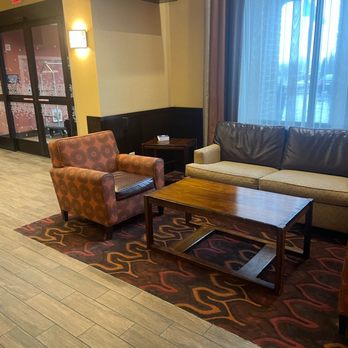 Hampton Inn & Suites Milwaukee/Franklin - Hotels Near Me - Franklin, Wisconsin Hampton Inn & Suites Milwaukee/Franklin - Hotels Near Me - Franklin, Wisconsin