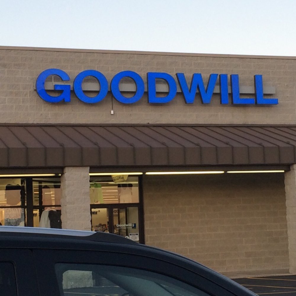 Top 10 Best Thrift Stores near 316 Eastern Dr, Moorefield, WV Last