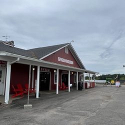 Spicer Orchards Farm Market and Cider Mill - Farm market