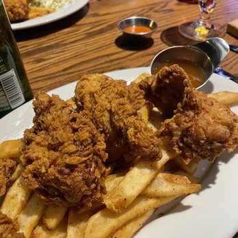Elephant & Castle - Chicken tenders - British Near Me - Toronto, Ontario