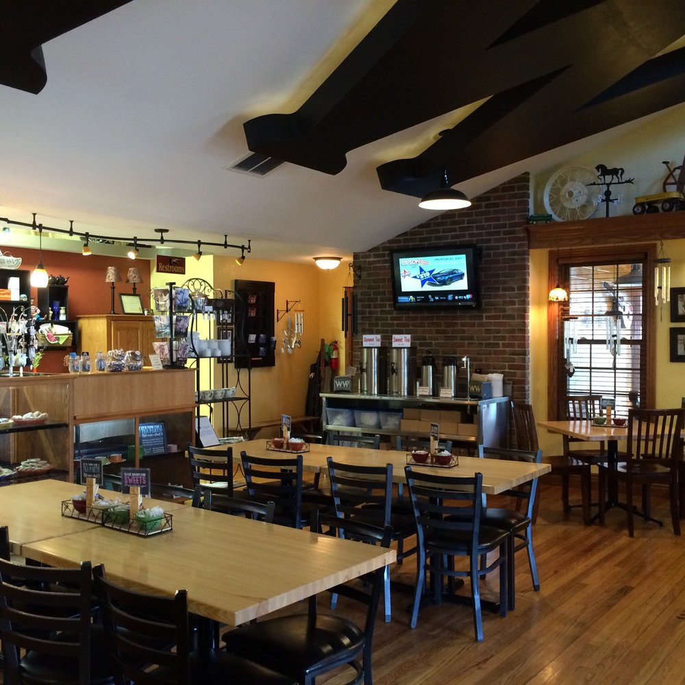 Whitling Whimsy - Interior - Cafes Near Me - Casey, Illinois Whitling Whimsy - Interior - Cafes Near Me - Casey, Illinois