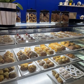 La Conversation - Pastries - Bakeries Near Me - Los Angeles, California La Conversation - Pastries - Bakeries Near Me - Los Angeles, California