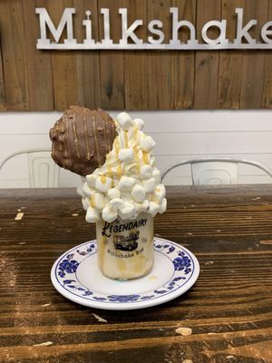 Legendairy Milkshake Bar by null
