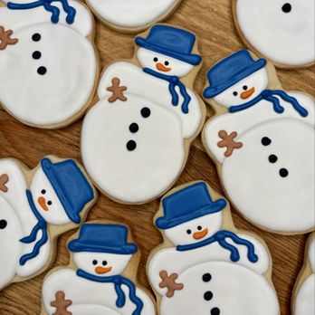 The Secret Baker - Snowman Cookies with Cookies! - Desserts Near Me - Durham, North Carolina The Secret Baker - Snowman Cookies with Cookies! - Desserts Near Me - Durham, North Carolina