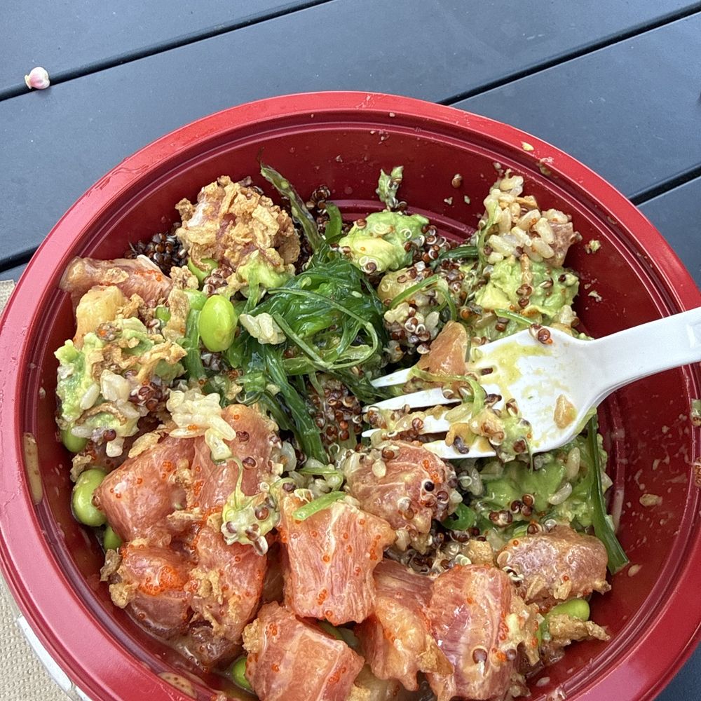 Small bowl, brown rice + quinoa, double Ahi, avo, seaweed, pineapple, edamame, spicy mayo, yuzu, eel sauce combo Small bowl, brown rice + quinoa, double Ahi, avo, seaweed, pineapple, edamame, spicy mayo, yuzu, eel sauce combo