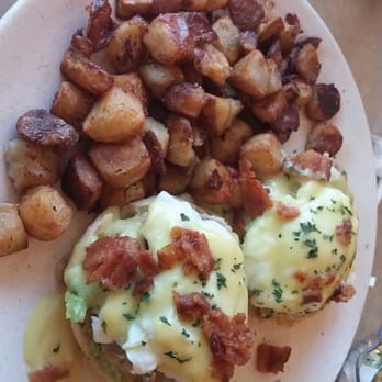 The Chalkboard Kitchen - Breakfast & Brunch Near Me - South Haven, Michigan