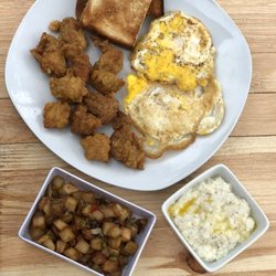 Carolina Chicken & Waffle Shack - Big Bird Platter