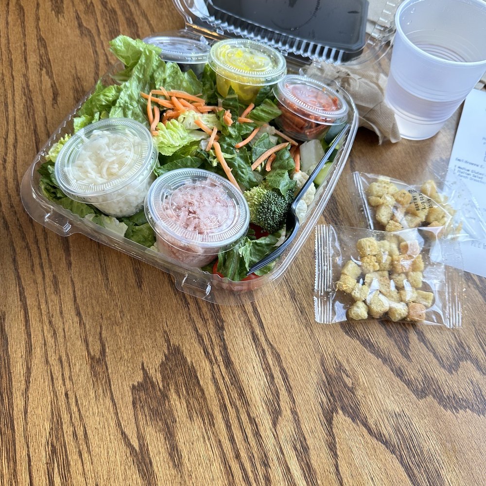 Pizza Plus- Hyrum - Italian salad with jalapeño ranch - Pizza Near Me - Hyrum, Utah Pizza Plus- Hyrum - Italian salad with jalapeño ranch - Pizza Near Me - Hyrum, Utah