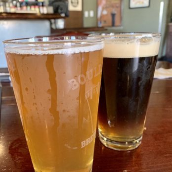 Boulder Dam Brewing Co. - Blueberry wheat & Craythur Irish Ale - Breweries Near Me - Boulder City, Nevada Boulder Dam Brewing Co. - Blueberry wheat & Craythur Irish Ale - Breweries Near Me - Boulder City, Nevada