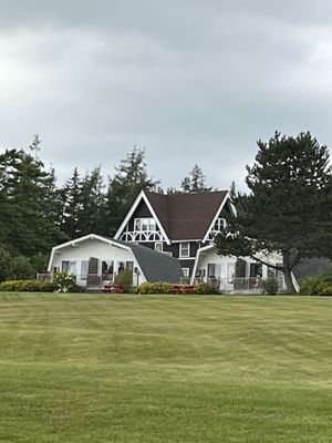 Silver Dart Lodge by null
