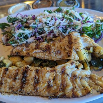 California Fish Grill - Seafood Near Me - El Segundo, California