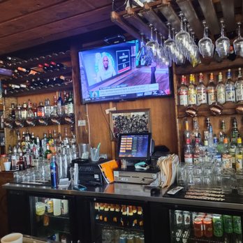 Candlelight South Restaurant - Back bar. - Chicken Wings Near Me - Saint Augustine, Florida