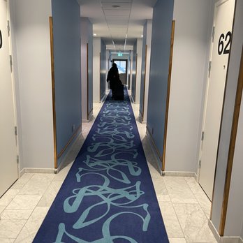 Thon Hotel Opera - The hallway to the rooms - Hotels Near Me - Oslo, 03
